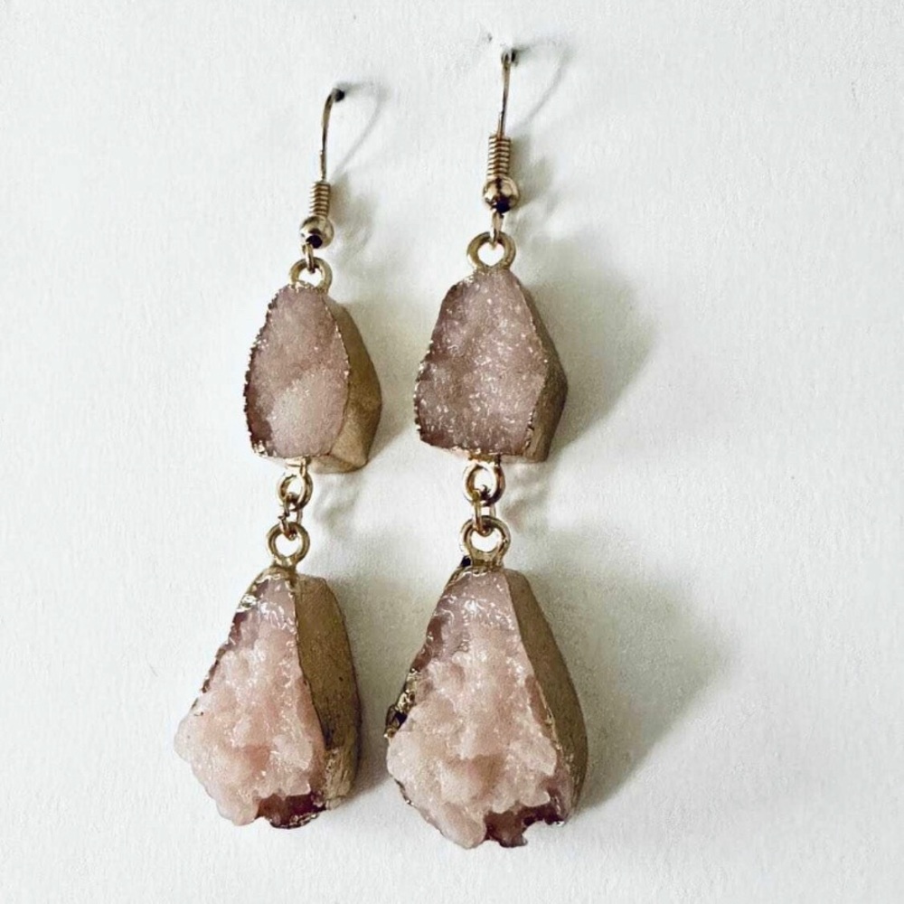 Dangle Earrings - Picture 4 of 8